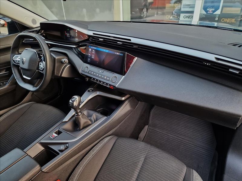 Peugeot 308 1.2PT 96kW SW Active Pack, ČR - fotka 13 z 46