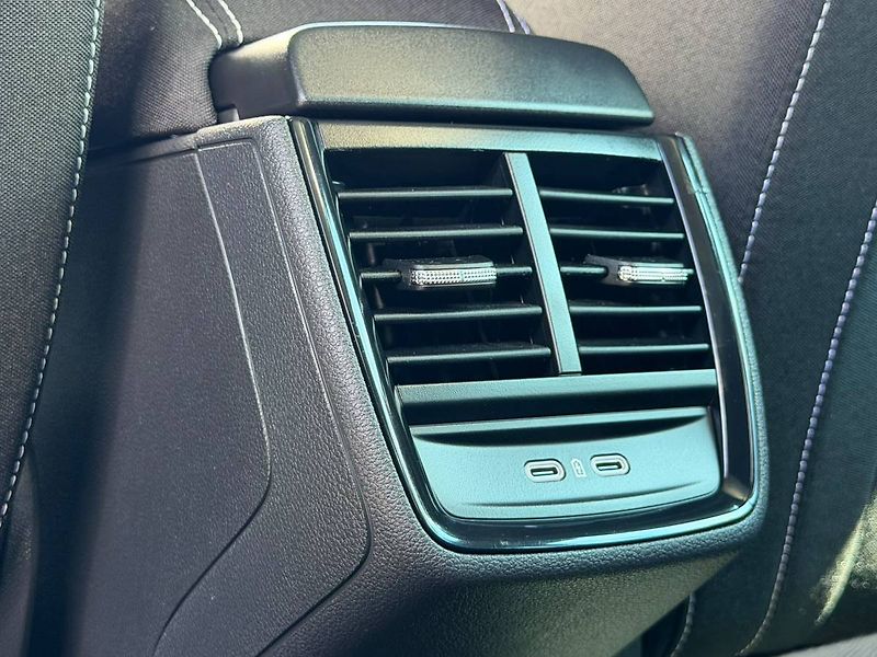 Škoda Kamiq Monte Carlo 1,5 TSI 110 kW 7° - fotka 30 z 38