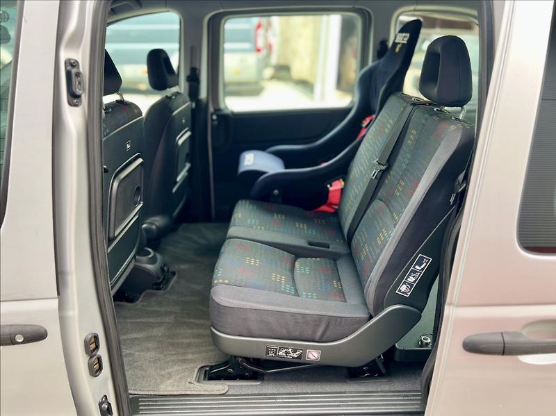 Mercedes-Benz Vaneo 170 CDi / KLIMA - fotka 13 z 35