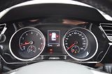 Volkswagen Touran (2017) 1.4TSI 110kw 7MÍST HIGHLIN TAŽ - náhled 33