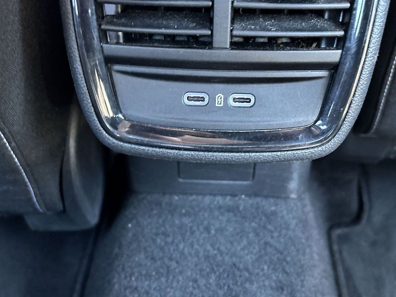 Škoda Kamiq (2025) 1.5 TSI Monte Carlo - fotka 25 z 29