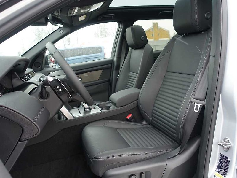 Land Rover Discovery Sport 1,5 R-Dynamic SE P300e - fotka 9 z 42