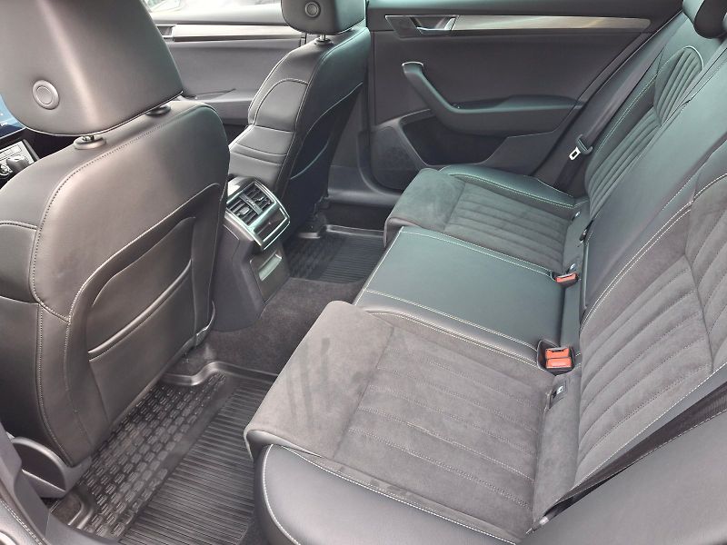 Škoda Superb (2024) Combi iV Style Plus Top 1,4TSi - fotka 6 z 34