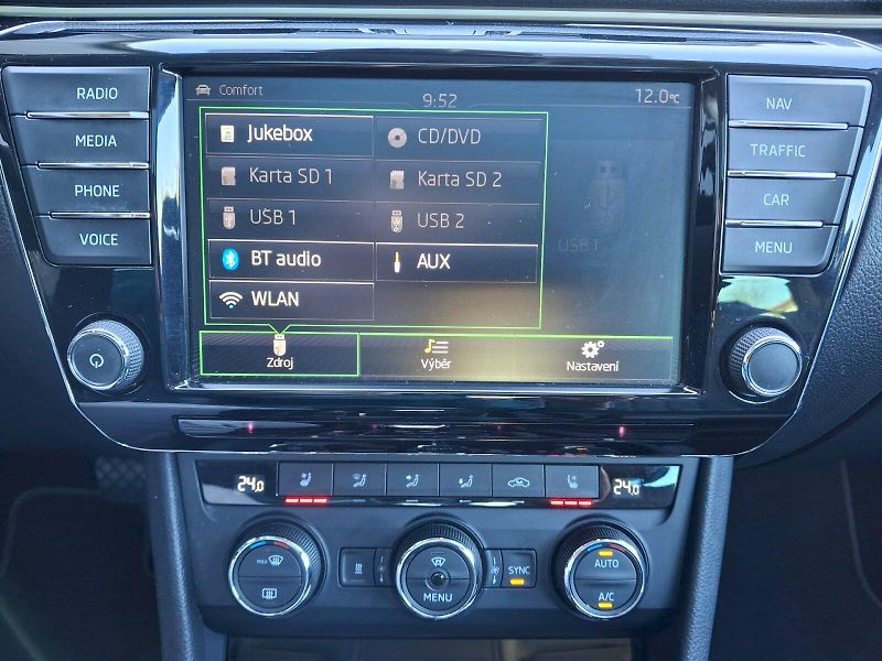 Škoda Superb (2017) L&K DSG 4x4 2,0TSi 206kW - fotka 23 z 35