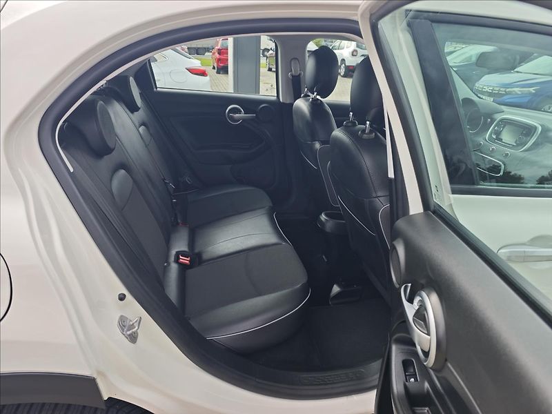 Fiat 500X 1,4 Multiair DDCT6 automat - fotka 13 z 19