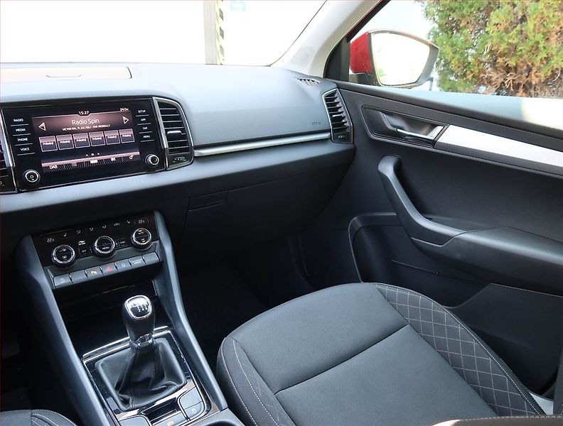 Škoda Karoq (2020) 1.5 TSI - fotka 8 z 18