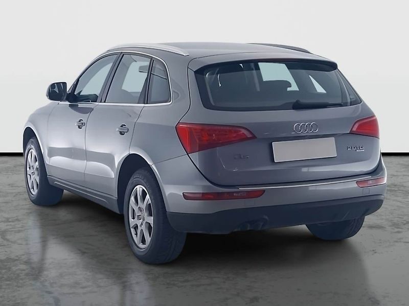 Audi Q5 (2009) basis 2.0 TDI, 4X4, Automat - fotka 4 z 17