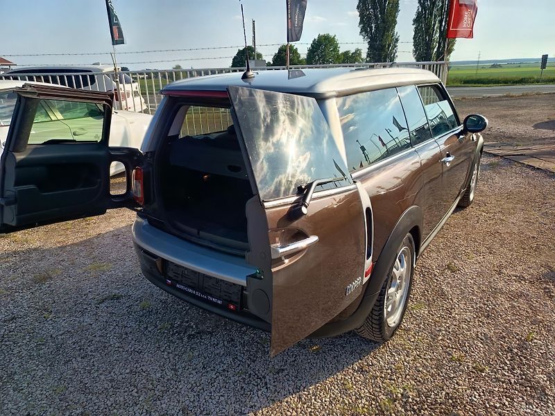 Mini Clubman (2008) 1.6 88kw - fotka 34 z 51
