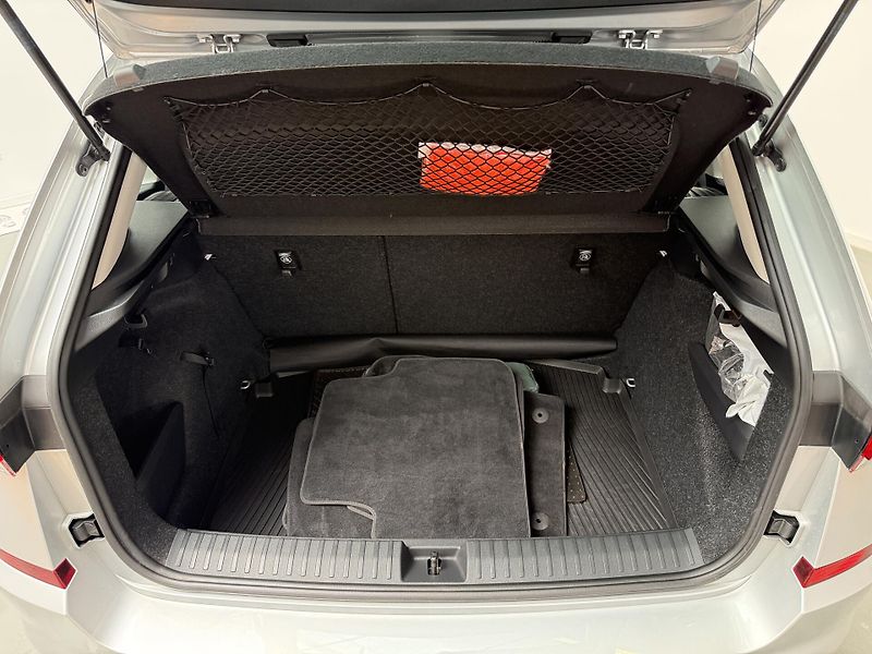 Škoda Kamiq 1.0 TSI 70 kW Style - fotka 11 z 11