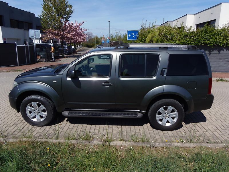 Nissan Pathfinder (2005) 2.5 DCi 4x4 redukce tažné 3 T - fotka 8 z 25