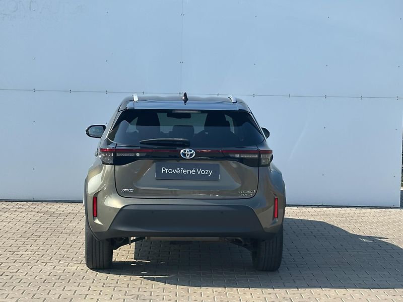 Toyota Yaris Cross 1.5 HSD e-CVT Executive AWD - fotka 9 z 30