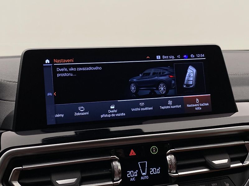 BMW X4 xDRIVE 20i M-PAKET AUT CZ - fotka 50 z 73