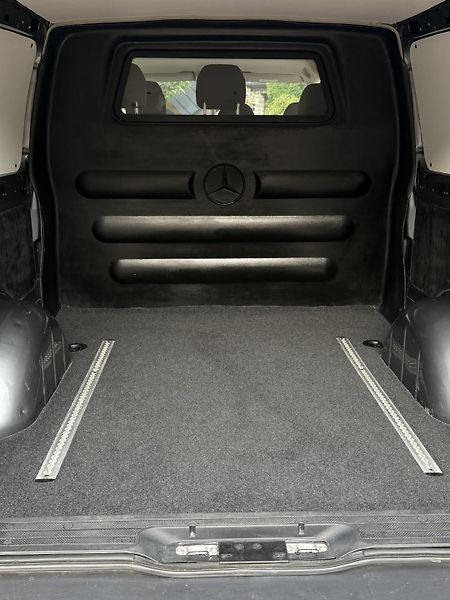 Mercedes-Benz Vito (2022) - fotka 14 z 16
