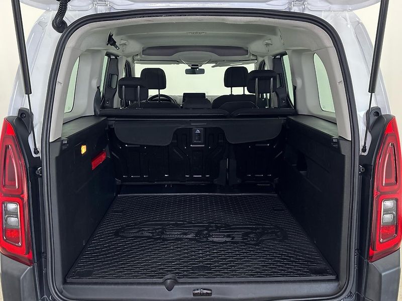Citroën Berlingo Feel XL - fotka 10 z 26