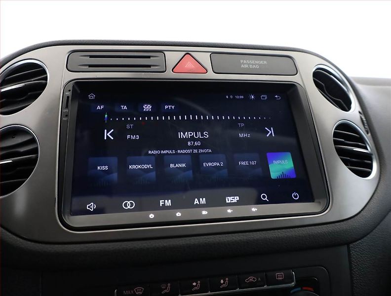 Volkswagen Tiguan (2010) Track&Field 2.0 TDI, 4X4 - fotka 11 z 18
