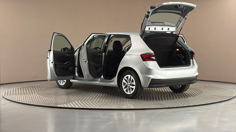 Škoda Fabia 1.0 TSI Style - fotka 7 z 23