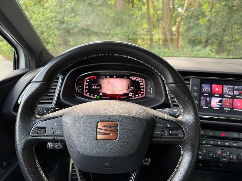 Seat Leon (2019) - fotka 9 z 28