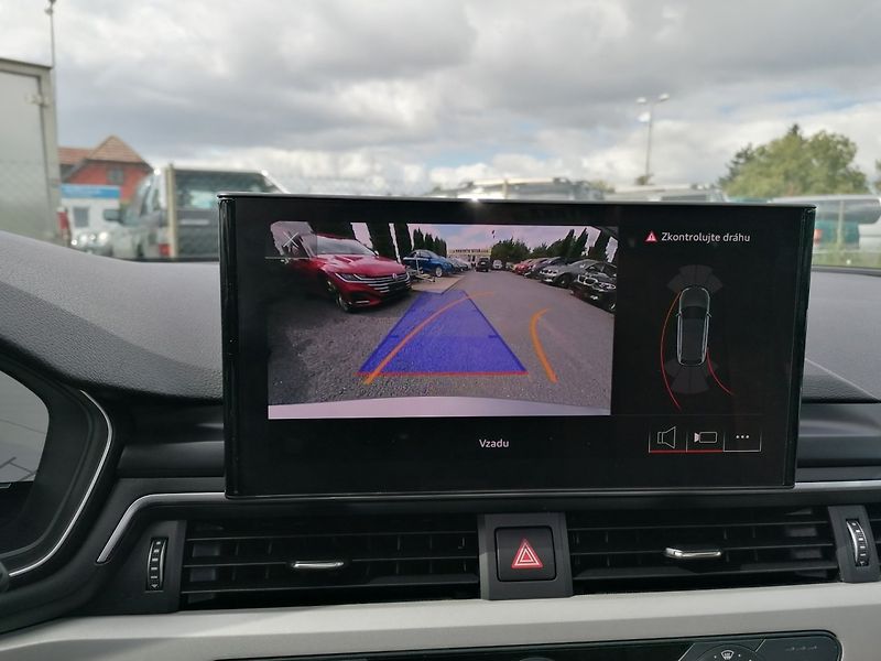 Audi A4 (2022) 2.0 35 TDi 120 kW,Pano,Kůže - fotka 16 z 35