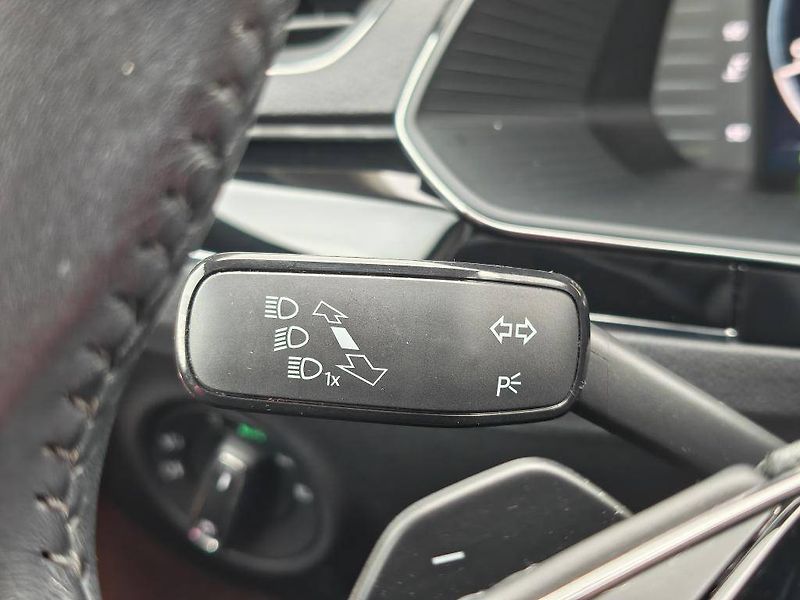 Škoda Superb L&K 7DSG 2,0TSI - fotka 14 z 26