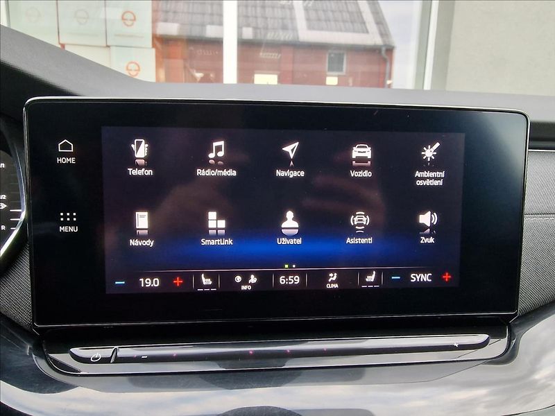 Škoda Octavia 2.0TDI Style, původ ČR,1.Maj. - fotka 25 z 50