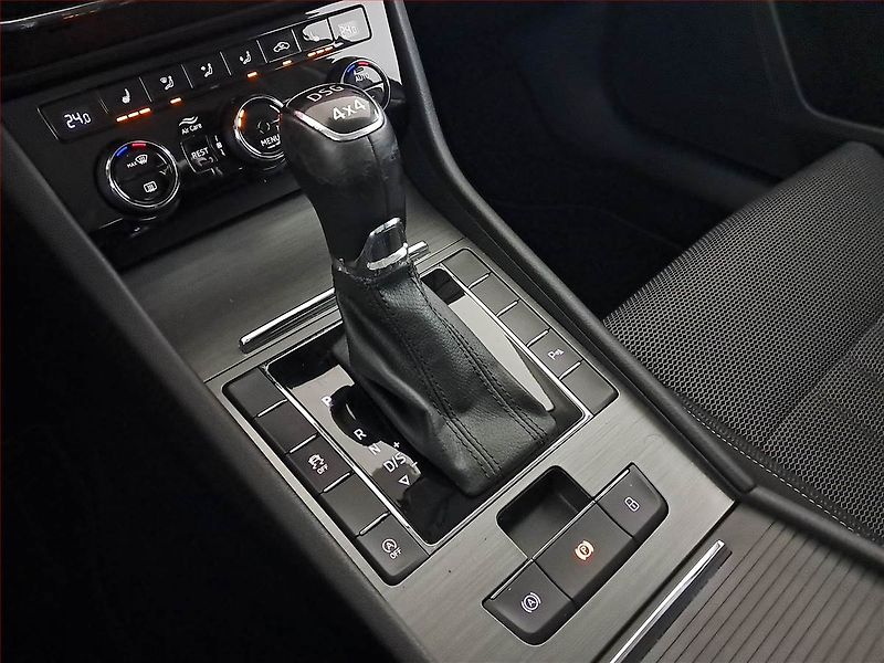 Škoda Superb (2022) Style 2.0 TDI - fotka 13 z 19