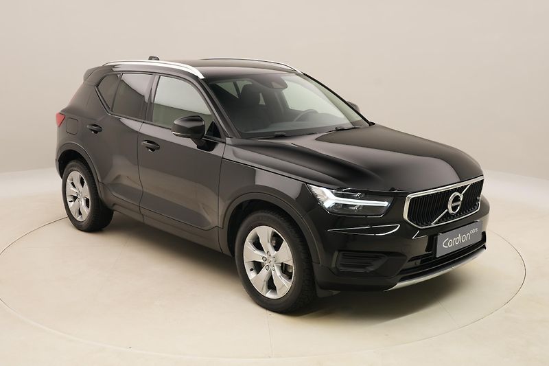 Volvo XC40 D3 AWD MOMENTUM AUT  - fotka 16 z 38