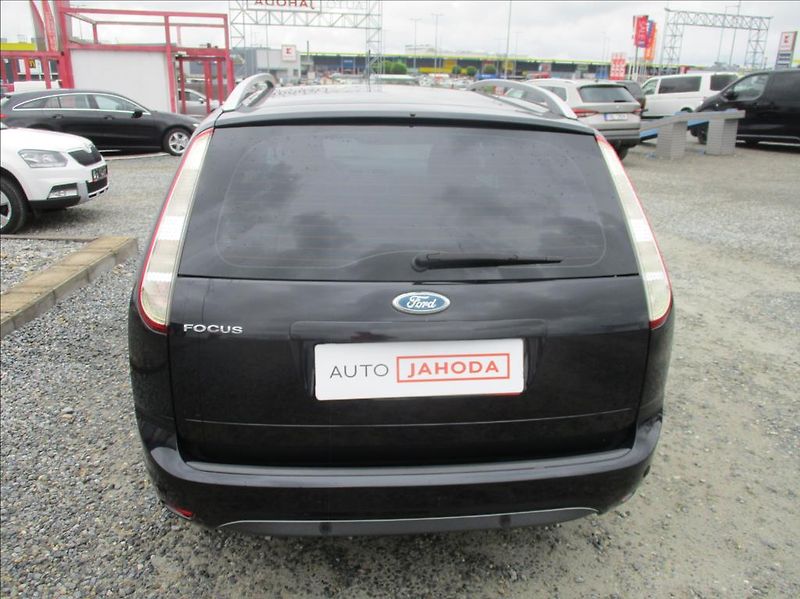Ford Focus 1,6 16V, 75kW, digiklima,ABS, - fotka 6 z 20
