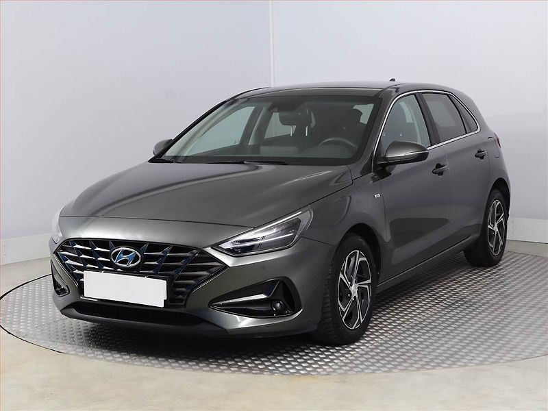 Hyundai i30 (2022) 1.5 T-GDI MHEV, Automat - fotka 2 z 18