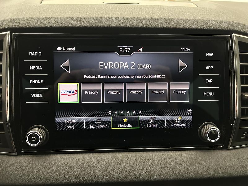 Škoda Karoq 2.0 TDI 4x4 Style - fotka 13 z 21