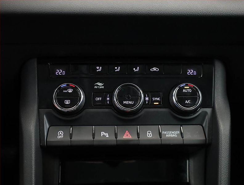 Škoda Karoq (2021) Style 2.0 TDI, Automat - fotka 11 z 18