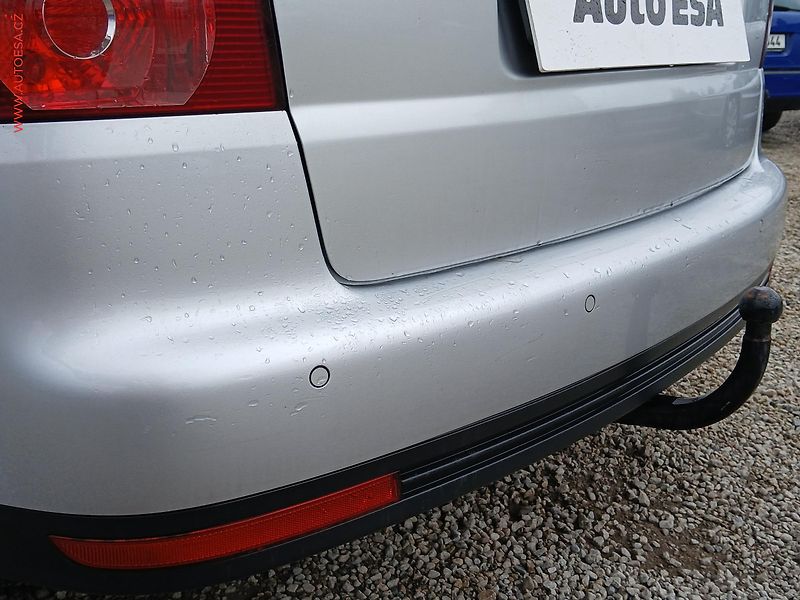 Volkswagen Touran (2007) 1.4 TSi, Highline, DSG - fotka 18 z 19
