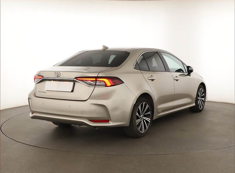 Toyota Corolla (2023) 1.5 VVT-i, ČR,1.maj, Tempomat - fotka 5 z 15