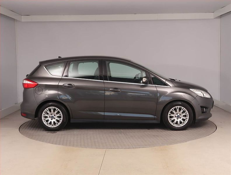 Ford C-MAX (2015) 1.6 TDCi, Navi, Tempomat - fotka 6 z 15