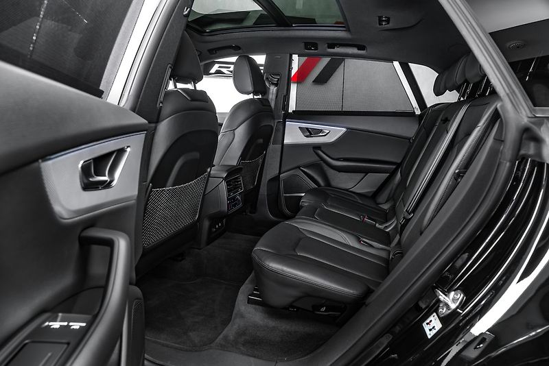 Audi Q8 - fotka 14 z 23