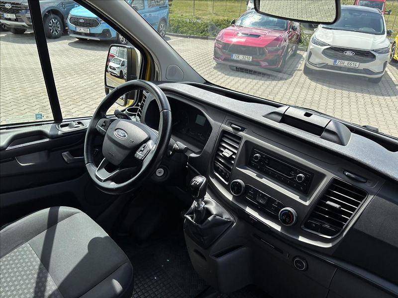 Ford Transit Custom 2,0 Mhev 77kW K.Van DPH L1 - fotka 18 z 32