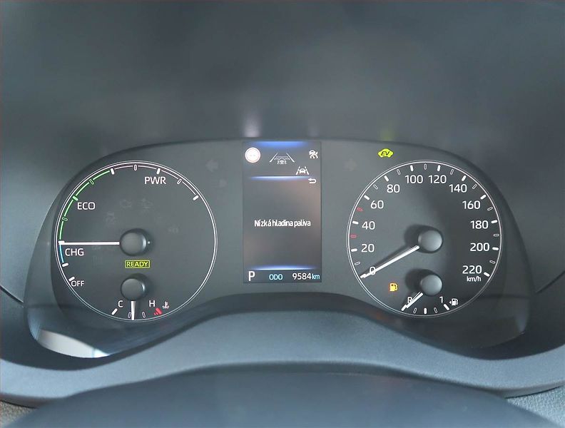Toyota Yaris (2024) 1.5 VVT-i Hybrid - fotka 11 z 14