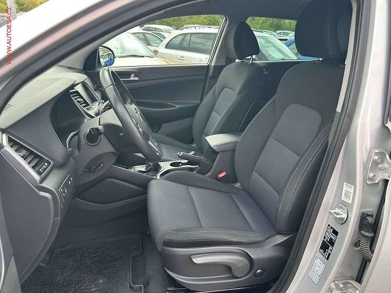 Hyundai Tucson (2016) 1.7CRDi, 2.maj,ČR, Navi - fotka 9 z 19