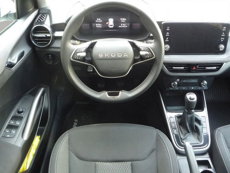 Škoda Fabia (2025) 1,0TSi 70kW Top Selection - fotka 11 z 14