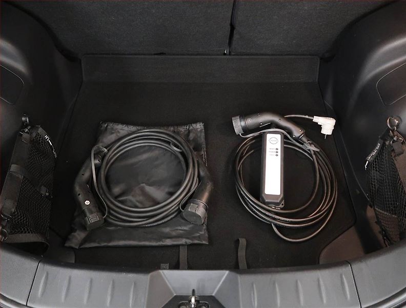 Nissan Leaf (2021) 40 kWh, SoH 90%, Automat - fotka 24 z 24