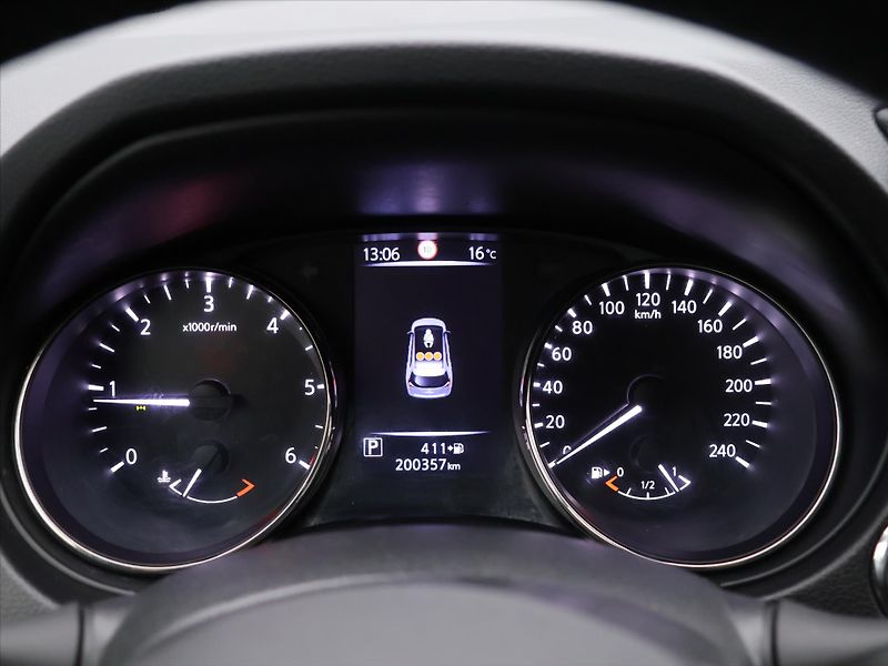 Nissan X-Trail 2.0 dCi Aut. AWD CZ N-Connecta - fotka 15 z 30