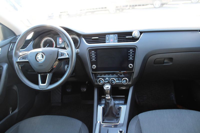 Škoda Octavia (2019) 1,5TSI STYLE LED KLIMA KAMERA - fotka 15 z 28