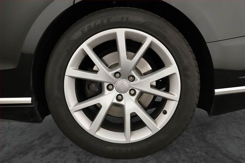 Audi A8 (2019) 50 TDI - fotka 12 z 19