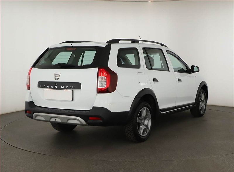 Dacia Logan (2018) 0.9 TCe, ČR,1.maj, Navi - fotka 5 z 15