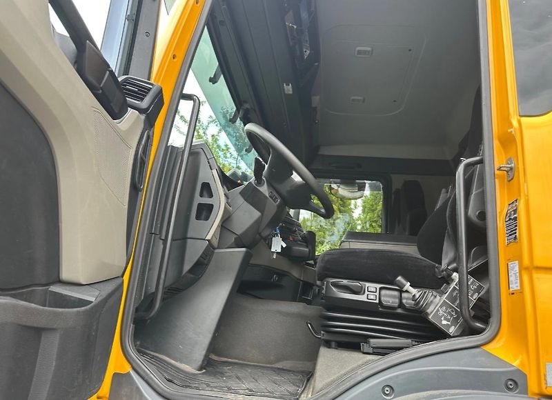 MAN TGS (2022) 26.430 6x6 Bordmatik EURO 6 - fotka 11 z 17