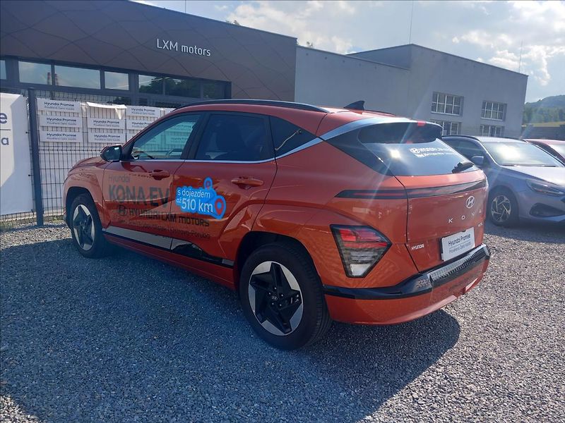 Hyundai Kona 0,0 EV PWR CZECH EDITION - fotka 6 z 22
