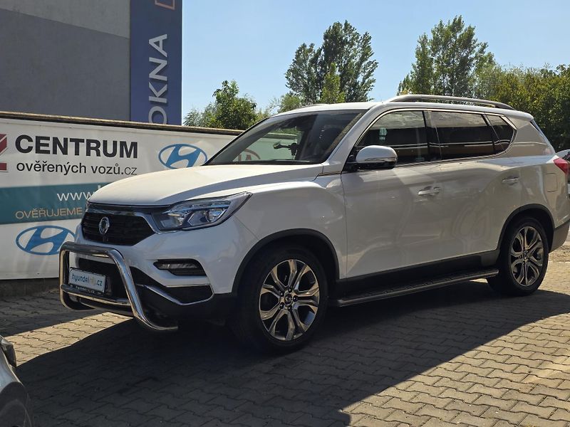 SsangYong Rexton 2.2-4x4-TAŽNÉ 3t-AUTOMAT - fotka 14 z 14