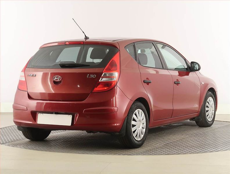 Hyundai i30 (2008) 1.4 CVVT, Serv.kniha, po STK - fotka 5 z 15