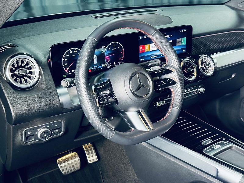 Mercedes-Benz GLB (2024) 200d*4M*AMG*OFF.ROAD*7MÍST*360 - fotka 16 z 49
