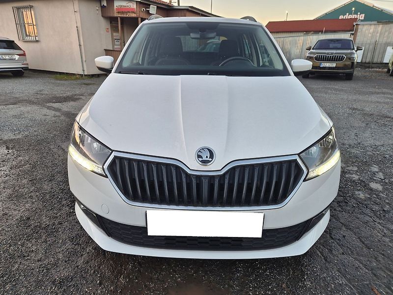 Škoda Fabia Combi 1,0 TSI Ambition TOP, zá - fotka 2 z 19