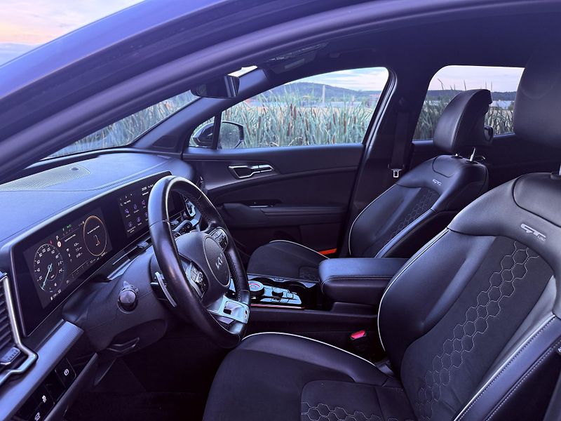 Kia Sportage (2023) - fotka 14 z 41
